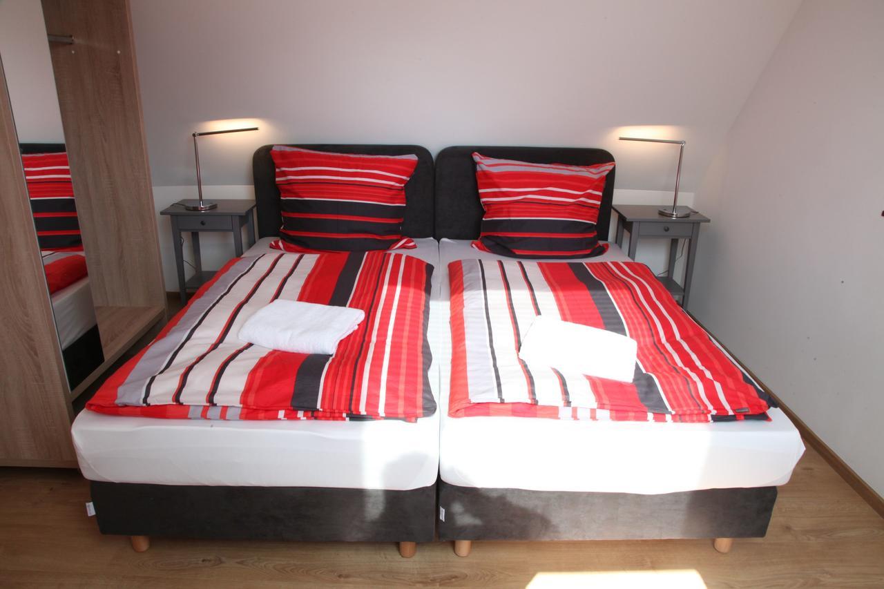 Schwaben Apartment Oberboihingen Ngoại thất bức ảnh